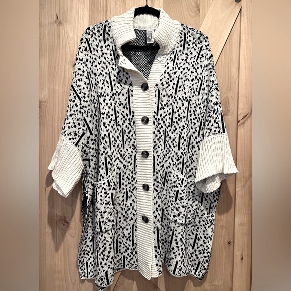 Marla Wynne Knit Sweater/Poncho-NWOT - Picture 3 of 10